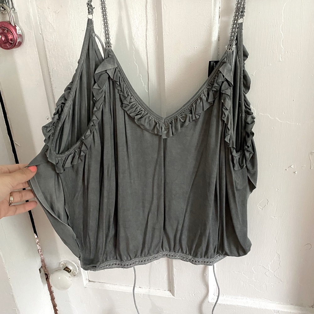 Gray crop/tank size large